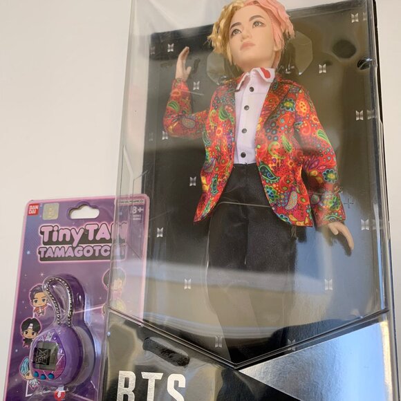 BN Mattel BTS-V Figure and Bandai Tiny Tan Tamagotchi Set - Picture 1 of 3